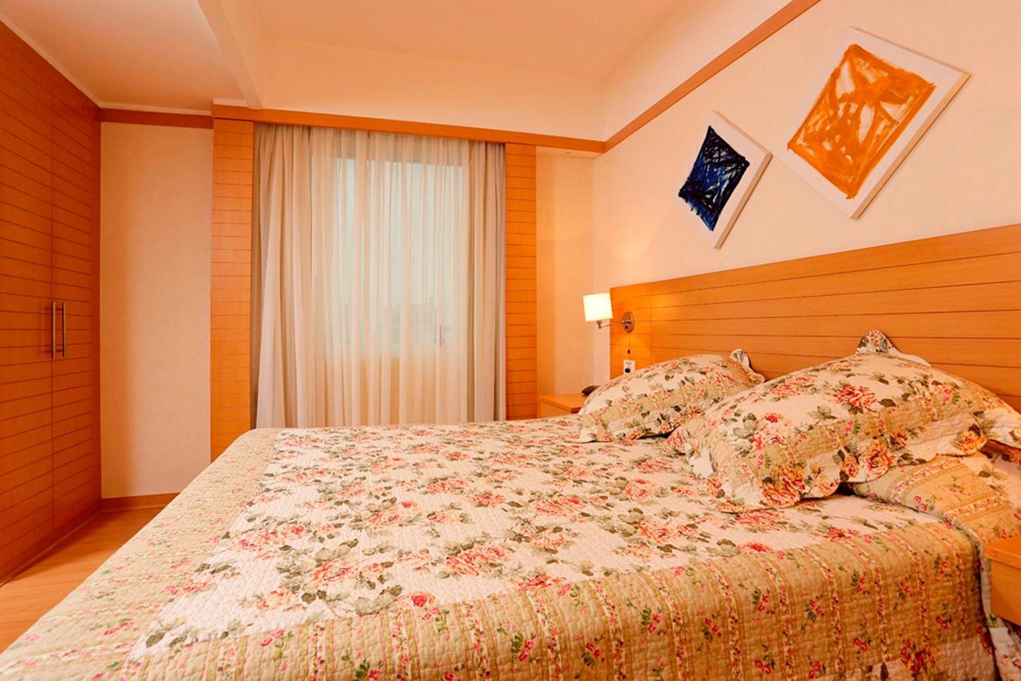 Hotel Astron Paulista Classic 4*